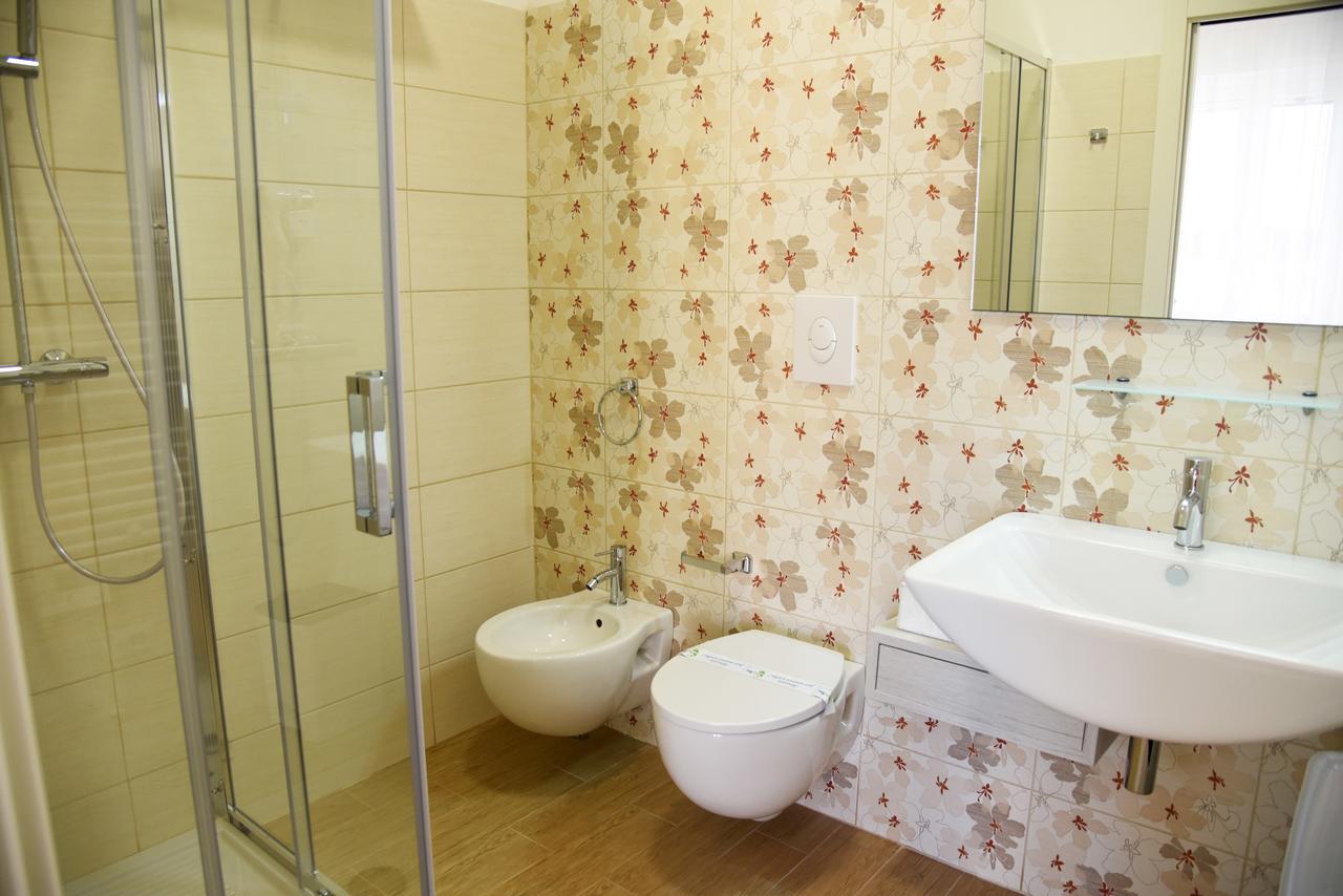 Couette-café Il Fiorone 3*